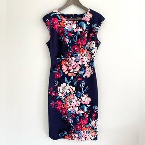 Vince Camuto blue floral scuba sheath dress size 6